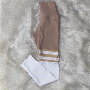 Abs2bfitness High Waisted Booty Scrunch Leggings